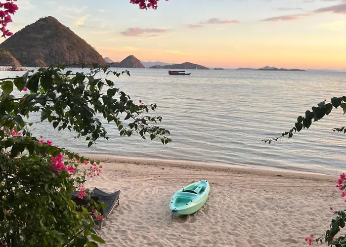 Waecicu Eden Beach Hotel Labuan Bajo