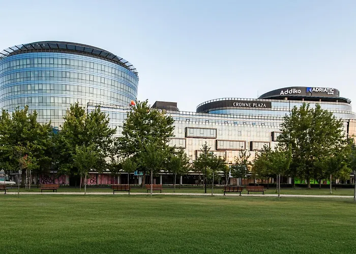 Crowne Plaza Podgorica By Ihg Hotel