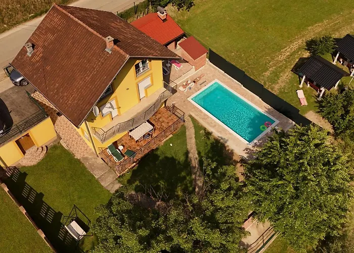 Holiday Homer Vila Na Obali Vrbasa Banja Luka