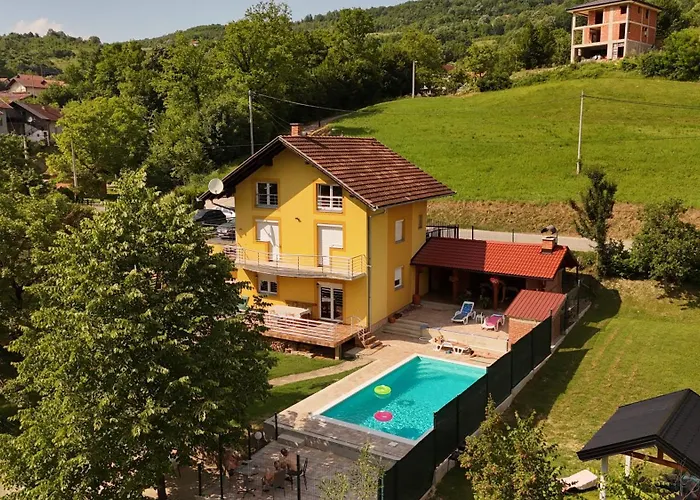 Holiday Homer Vila Na Obali Vrbasa Banja Luka