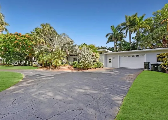 Large Home King Bed By Dream Vacation Unit Bh Fort Lauderdale