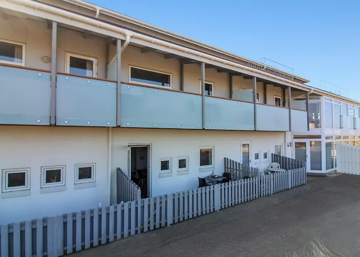 Apartment Nonni - 200M From The Sea By Interhome Lokken
