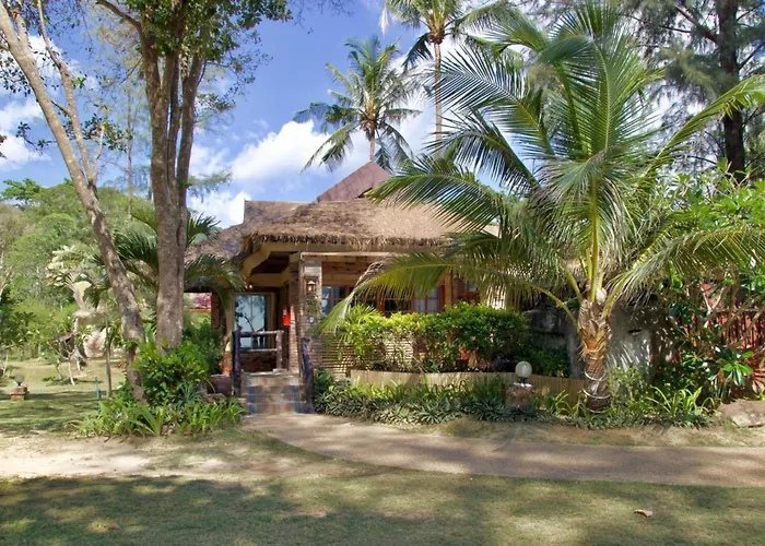 Hotel And Beach Bungalow At Lanta Resort Koh Lanta