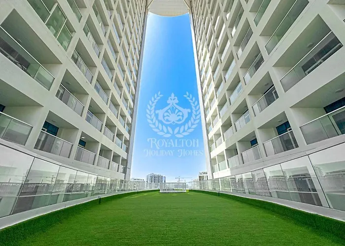 Royalton - Private Pool Luxe Studio In Dubai