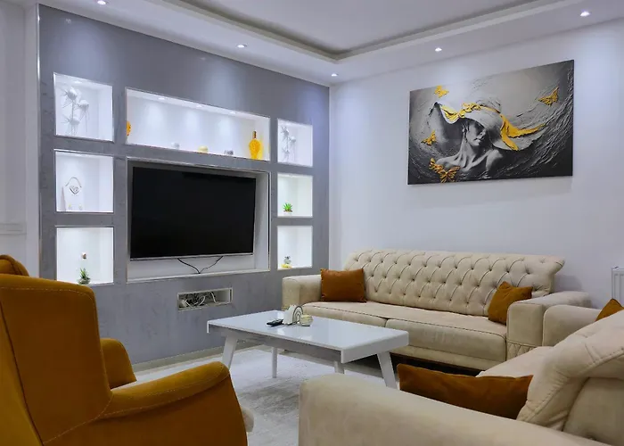 The Golden Oasis Apartment Prishtinë