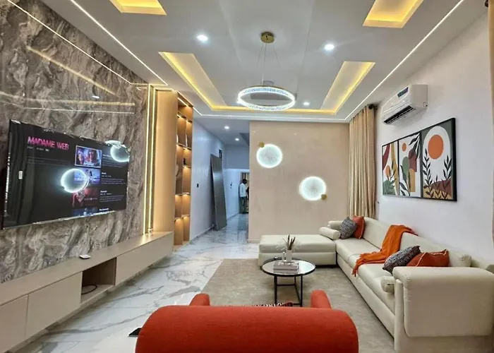 Serene 3Br Self-Compound In Lekki With Starlink Wifi