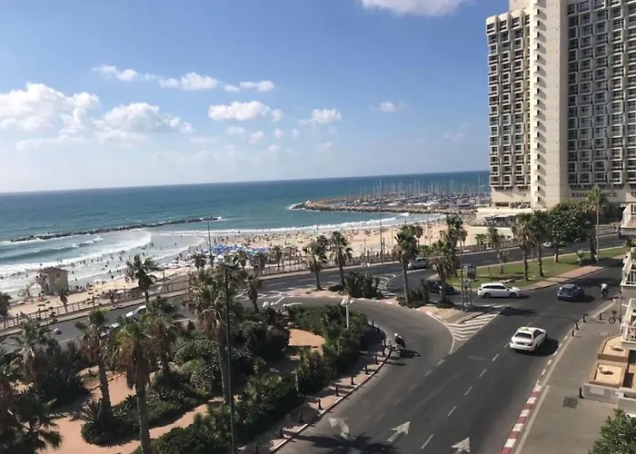 Sea View Apartment Prime Location On Gordon Beach Tel Aviv