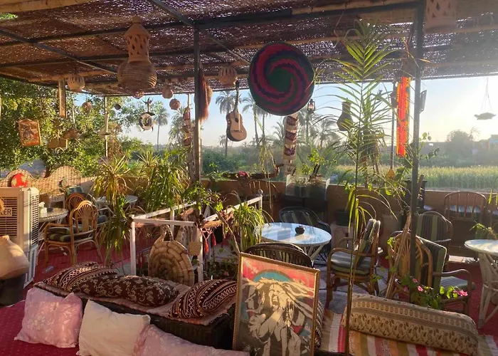 Peace Garden Hostel & Camp Luxor