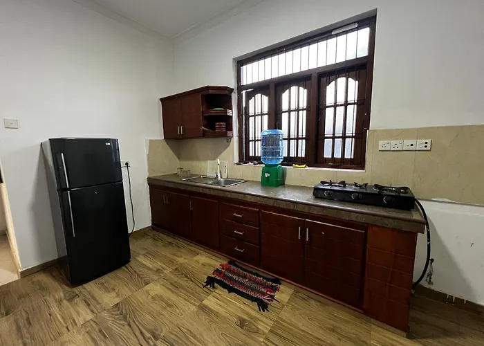 Ramlyn Guesthouse Negombo