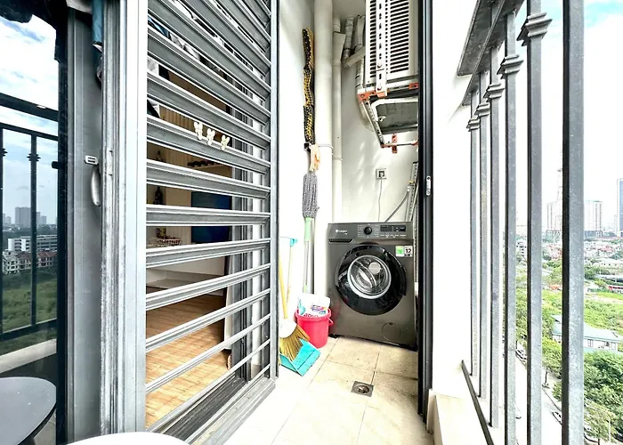 Comfortable Spacious 2Bedroom Apartment Near Keangnam 30 Minutes To Airport Hanoi