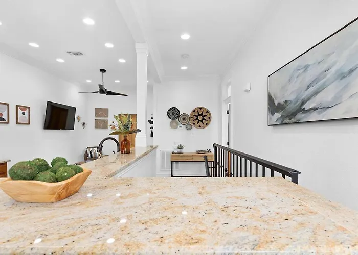 2Br Creole Retreat W Kitchen & Parking New Orleans