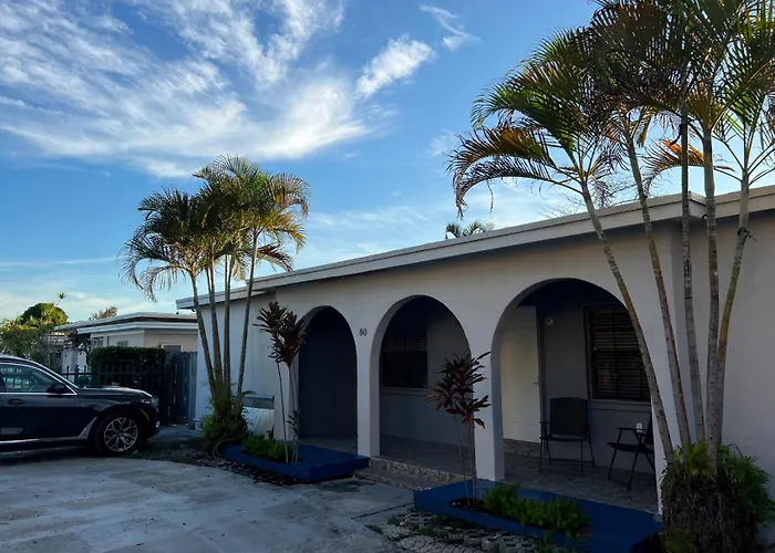 Studios & Coral Gable, Close To Downtown And Airport Miami