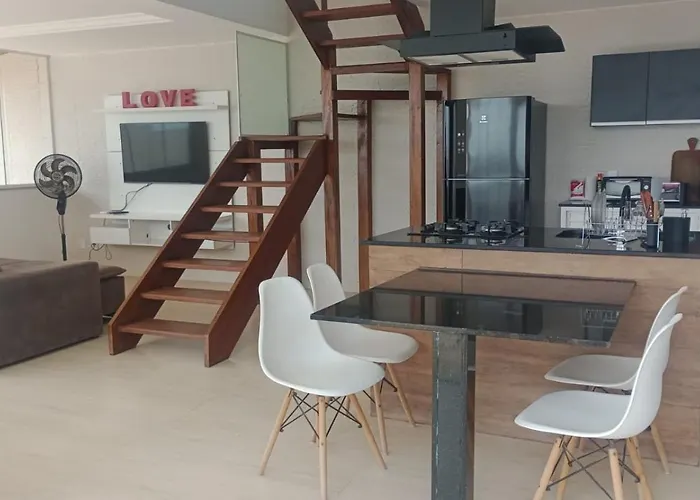 Casa Em Angra Com 4 Quartos, Churrasqueira, Piscina, Sinuca E Quadra Privativa Angra dos Reis