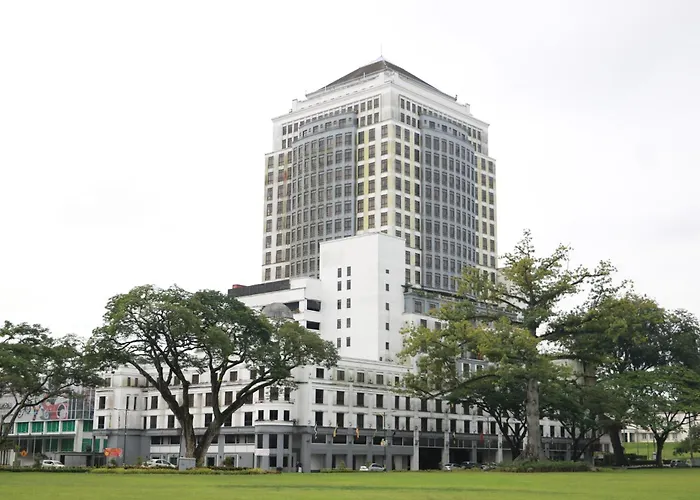Merdeka Palace Hotel & Suites Kuching