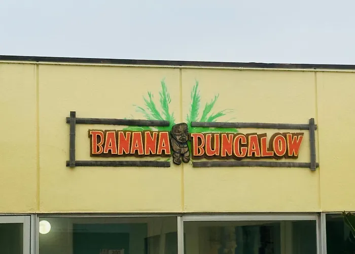 Banana Bungalow West Hollywood Hotel & Hostel Los Angeles