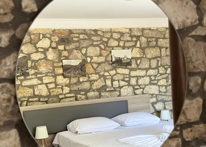 Te Gjyshi Hotel Berat