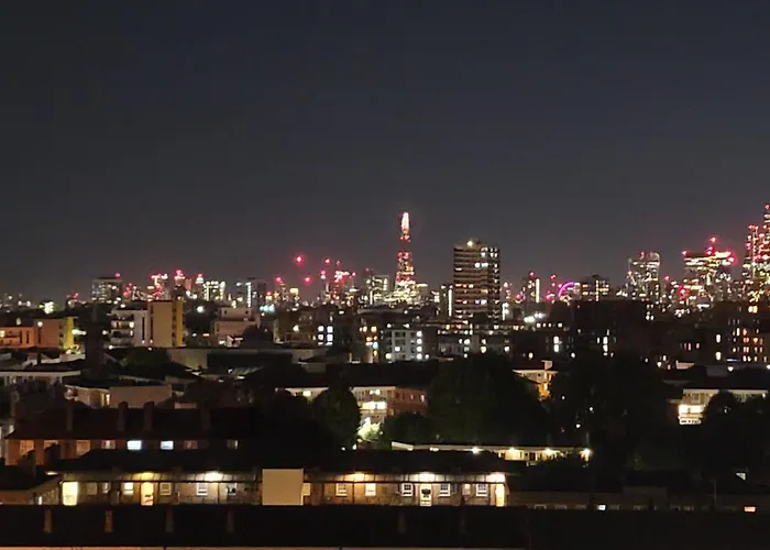 4 Beds Luxury Flat With The Best London View