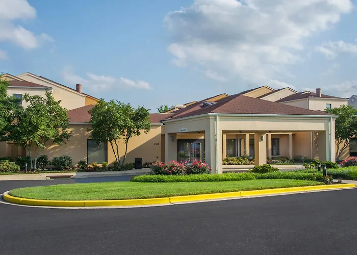 Courtyard By Marriott Annapolis Hotel