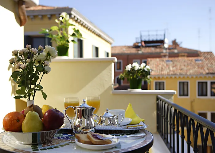 Hotel Carlton Capri Venice