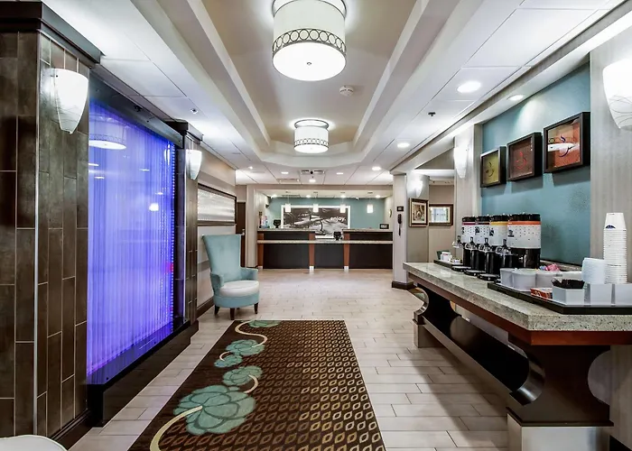 Hampton Inn West New Rome