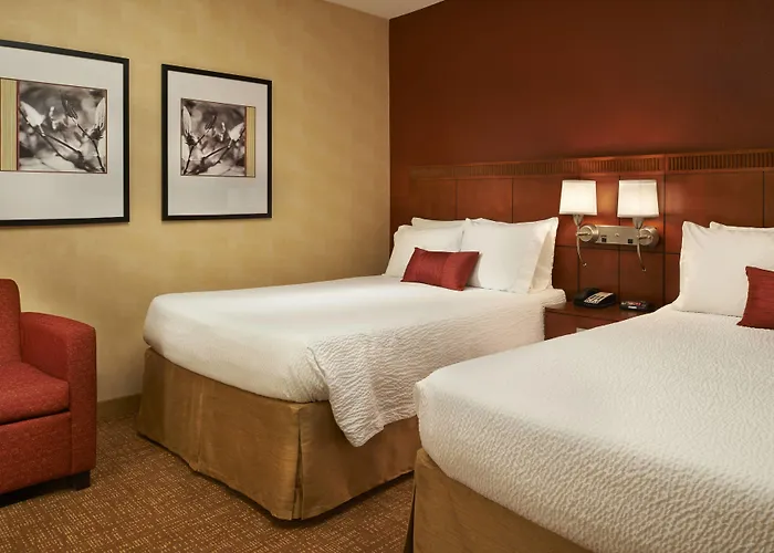 Courtyard By Marriott Indianapolis Castleton Hotel