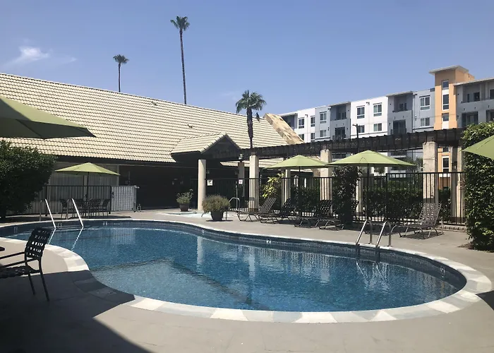 Mikado Hotel - Universal Studios-Burbank Los Angeles