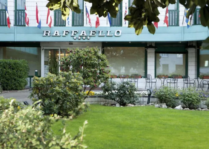 Hotel Raffaello Milan