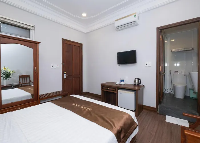 Jade Hotel Hue