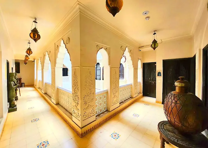 Jyoti Mahal - An Award Winning Royal Heritage Hotel - Close To Connaught Place New Delhi