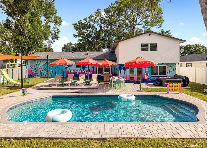 New-Heated Pool-Pickleball-Hot Tub-Movie Theater-Game Room-Playset-Basketball-10 Beds Tampa