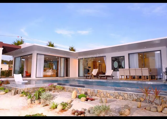 Villa Amanda 2 - Sea View - Private Swimming Pool 70 M2 Mui Ne