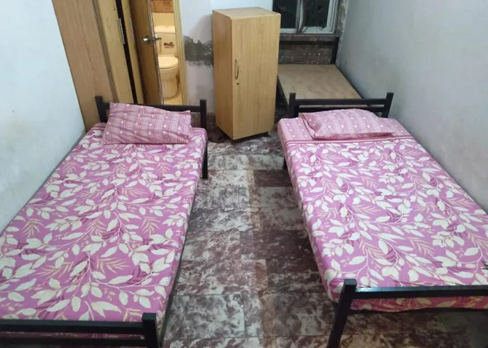 Thh - Hostel & Hotel Johar Town Lahore