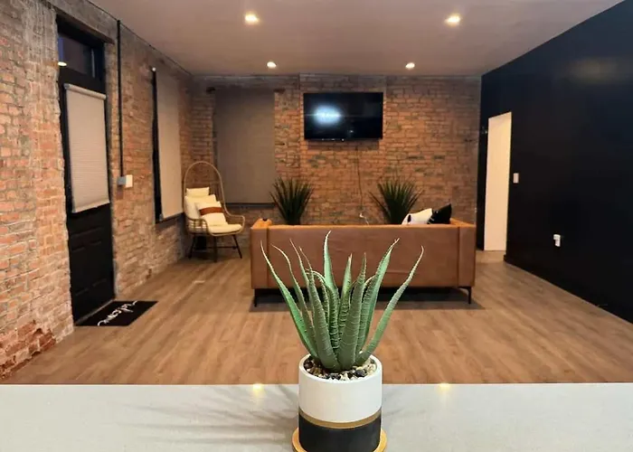Jungle House Luxury Stays - Columbus Downtown Short North