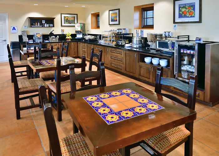 Lamplighter Inn & Suites At Sdsu San Diego