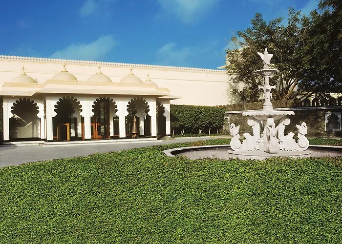 Trident Udaipur Hotel