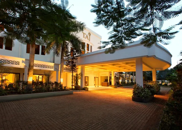 Taj Connemara, Chennai Hotel