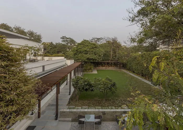 The Manor - New Delhi Hotel