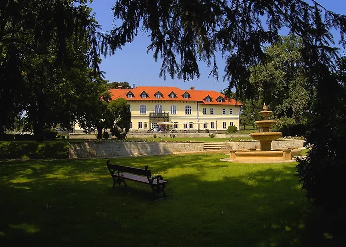 Castle Hotel Grof Degenfeld Tarcal