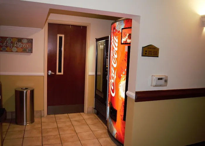 Best Western Plus Strawberry Inn & Suites Knoxville