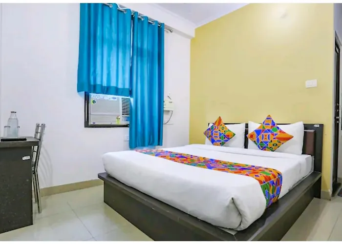 Hotel !Kashi Heaven Bhu! Best Location Near Shree Kashi Vishwanath Temple - Providing Fully Air Conditioned Rooms Varanasi
