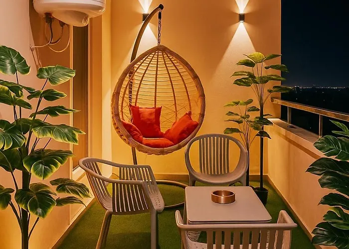 Gold Crest Luxury Hotel Apartments-City View Dha Lahore
