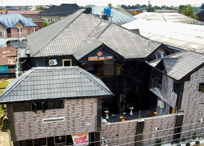 Devhak Hotel And Suites Warri