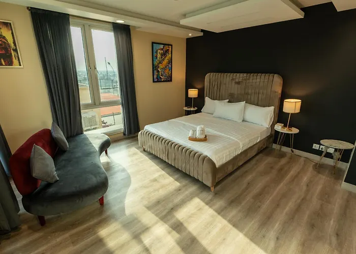 Gold Crest Luxury Hotel Apartments-City View Dha Lahore