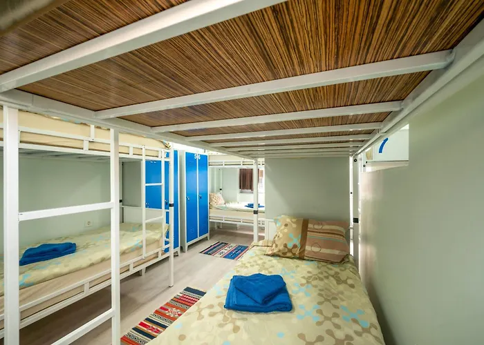 Xalila Hostel Only For Men, Best In Istanbul