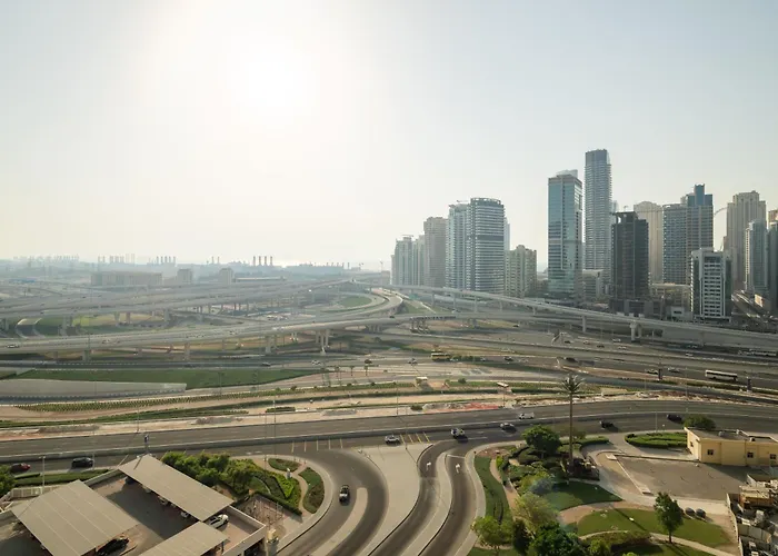 Luxury Jlt 1Br 2 Beds In Room Lakeview & Pool Dubai