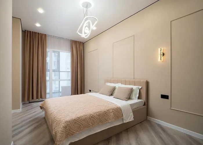 Комфортная Евродвушка У Проспекта Абая, Рядом С Метро Apartment Almaty