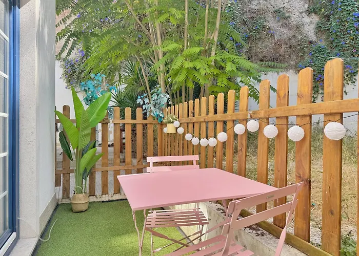 Curious Crow 1 Studio With Patio By Homeful Homes Lisbon