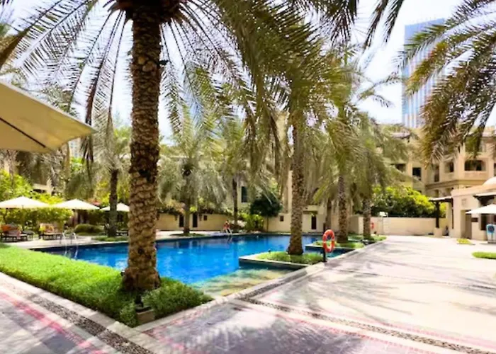 2Br Downtown Dubai 5 Min Walk To Dubai Mall & Burj