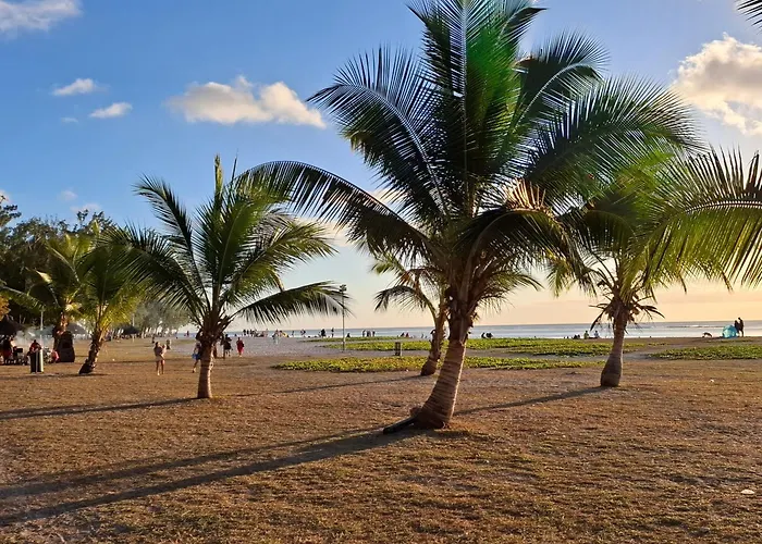 Azuria Horizon Beach Apartment Flic en Flac