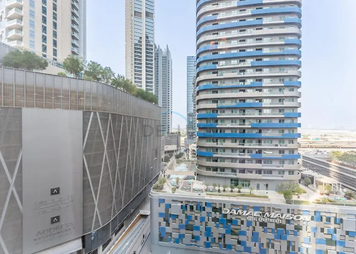 Walking Distance To Dubai Mall And Burj Khalifa, Easy Access To Dubai Metro And Top Attractions, Dunya Tower, Downtown Dubai By Deluxe Holiday Homes